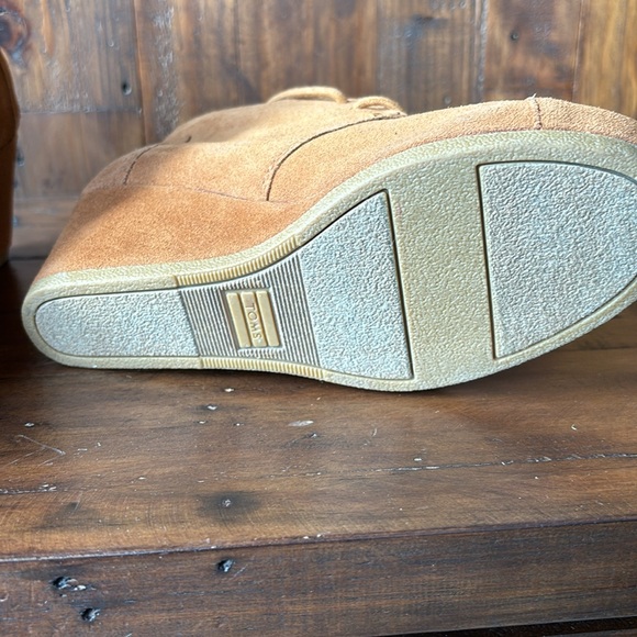 Tom’s Wedge Booties - Picture 4 of 6